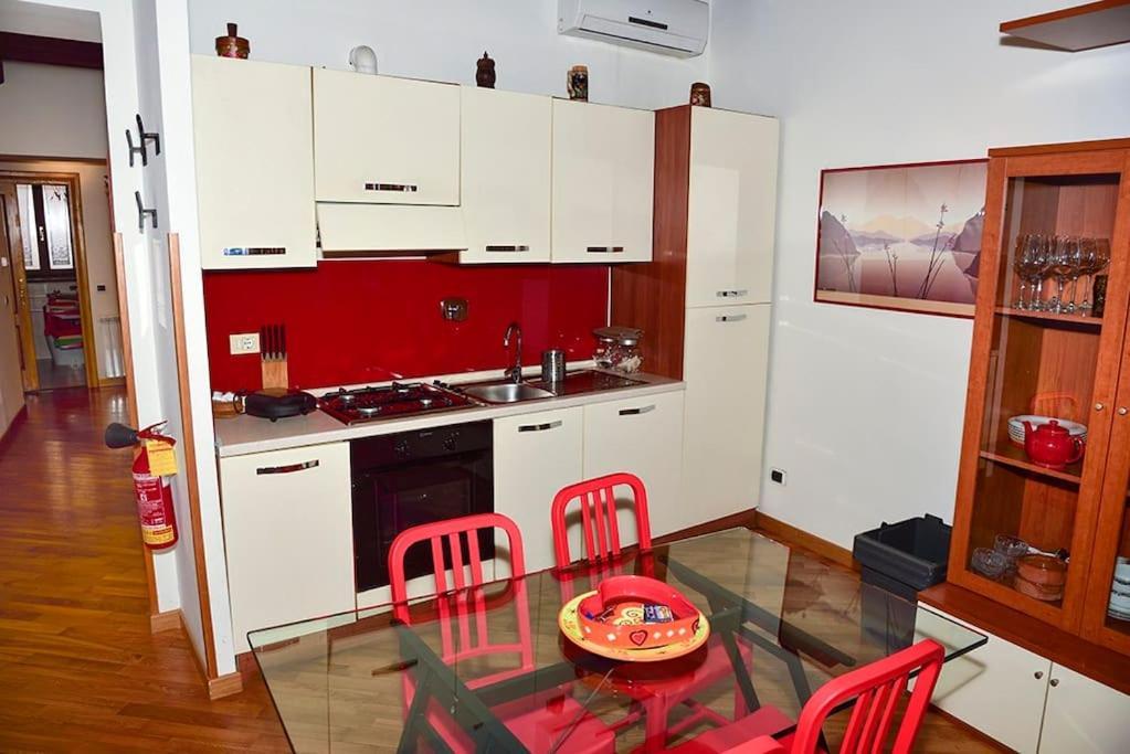 The Red Apartment Roma Exterior foto